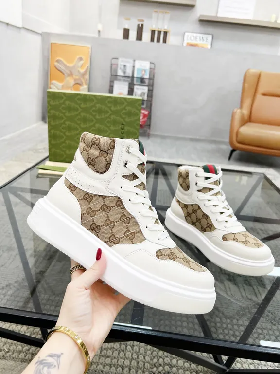 Gucci Shoe 